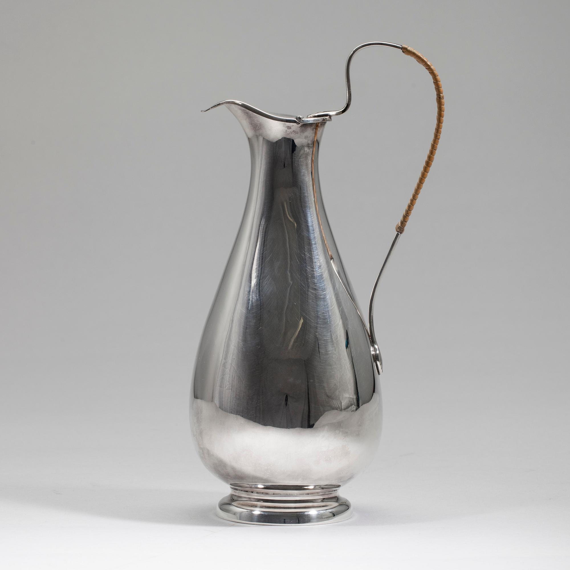 KANNA, silver, Hopeatehdas, Helsingfors 1966. Vikt ca 385 g.