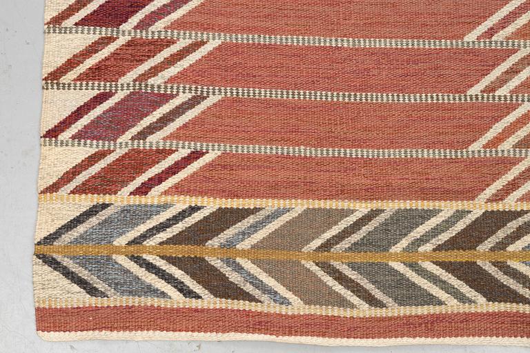 Ingrid Dessau, probably, a carpet, flat weave, not signed, ca 348 x 173 cm. Sweden 1955.