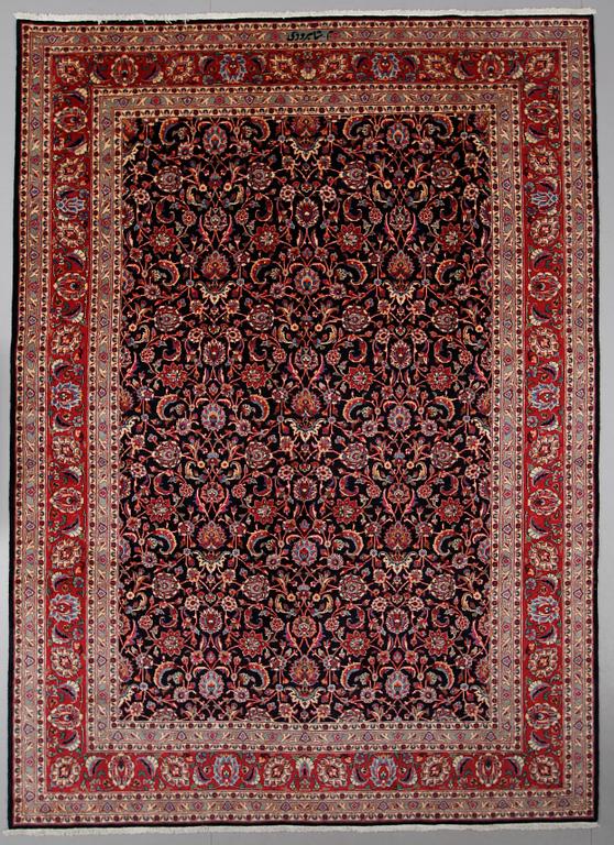 MATTA, Meshed, ca 345 x 250 cm.