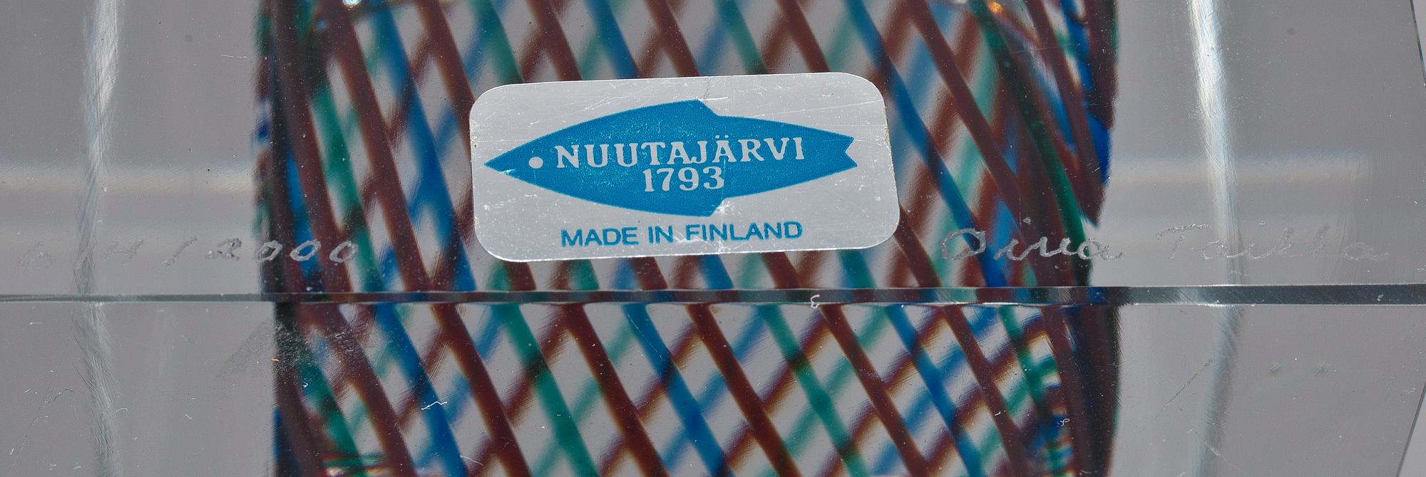 ÅRSKUB, glas, signerad Oiva Toikka, Notsjö 1994, numrerad 614/2000.