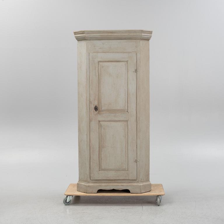 Hörnskåp, 1800-tal.