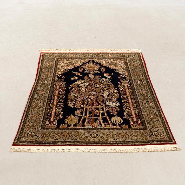 Rug, Ghom semi-antique silk approximately 158x104 cm.