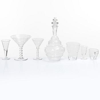 Simon Gate, a 40-piece 'Molnet' glass service, Orrefors.