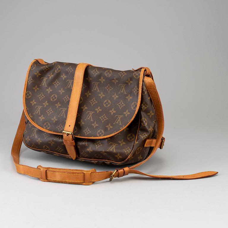 LOUIS VUITTON, 'Saumur 35'.