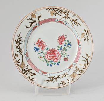 TALLRIKAR, 4 st, porslin, Kina, Qianlong, 1700-tal.