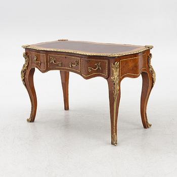 A Louis XV style desk, early 20th Century.