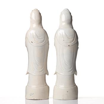 A pair of blanc de chine figures of Guanyin, 18th Century.