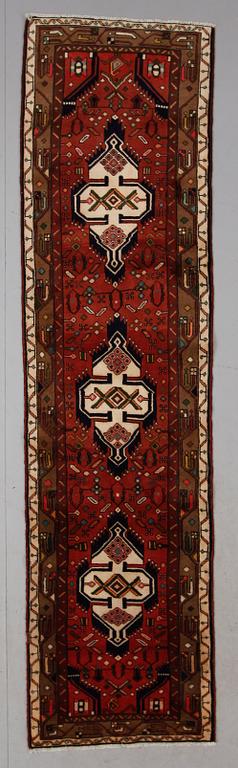 MATTA, Hamadan, ca 315 x 85 cm.