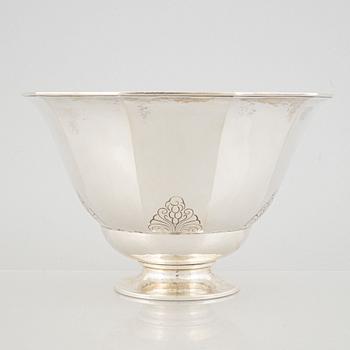 A Swedish Silver Footed Bowl, mark of Maja-Lisa Ohlson, Guldsmedsaktiebolaget (GAB) Stockholm 1928.