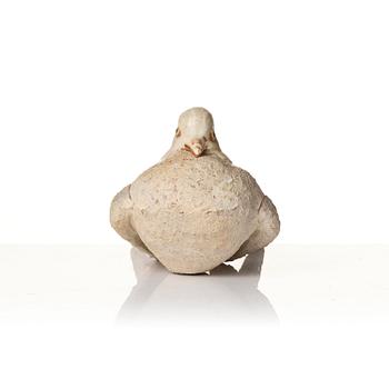 Tyra Lundgren, skulptur, fågel, chamotterat stengods, utförd i egen ateljé, Bredkvie, Gotland 1961.