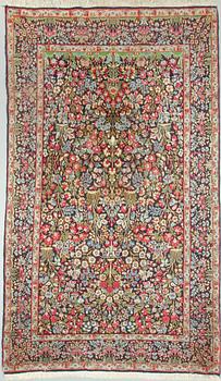 MATTA, orientalisk. 243 x 143.