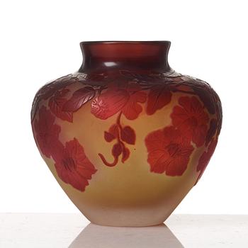 Emile Gallé, an Art Nouveau cameo glass vase, Nancy, France circa 1900.