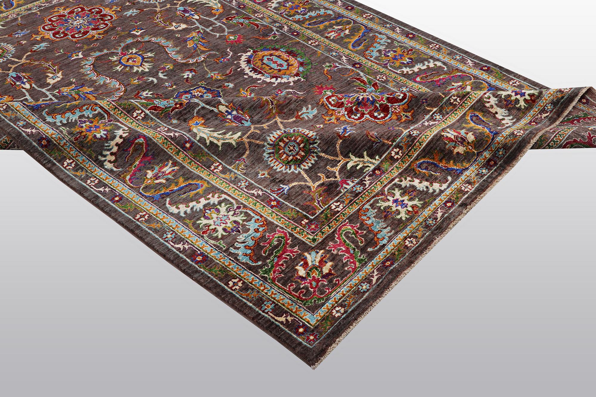 A carpet Zeigler design, ca 305 x 208 cm.