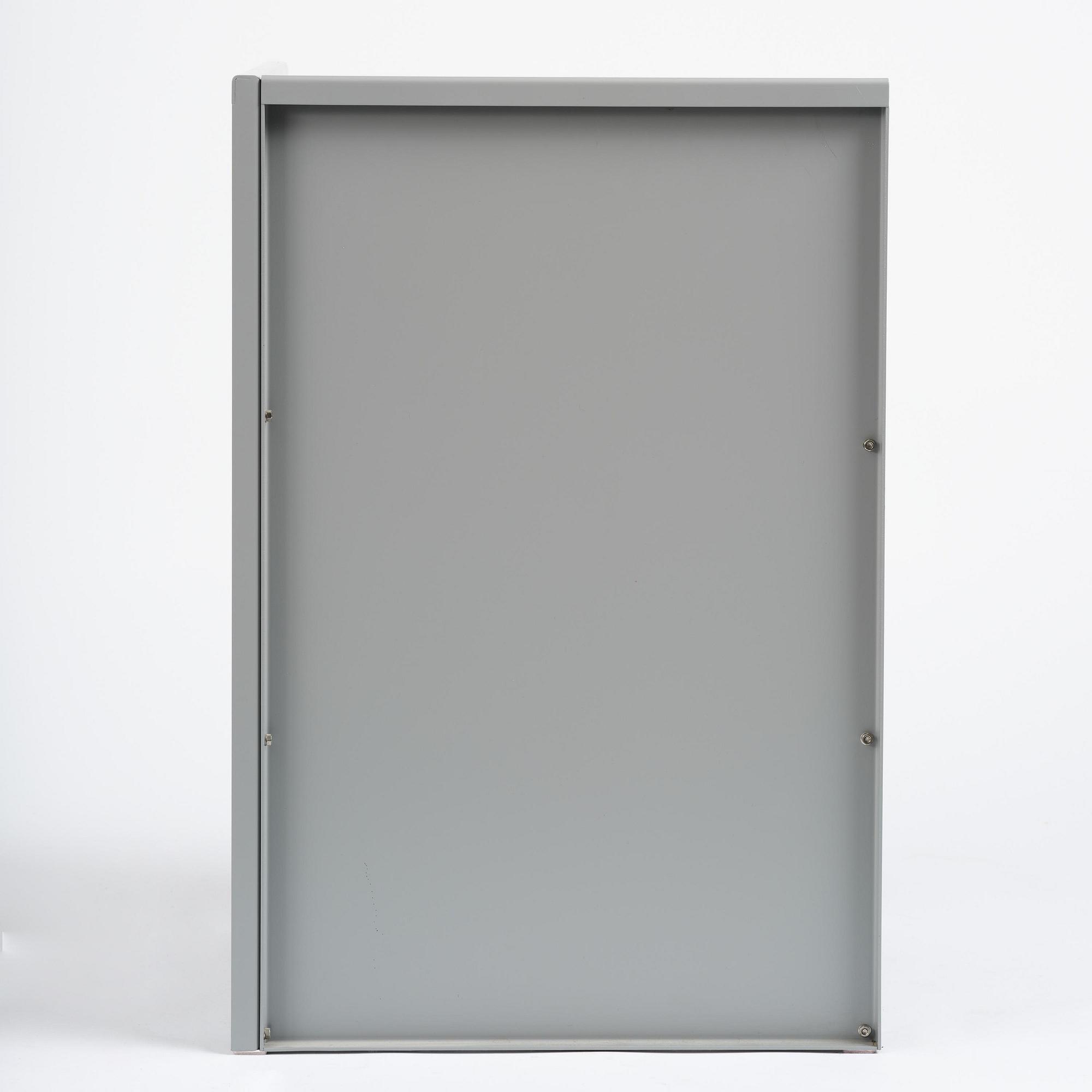 Donald Judd, a "Corner Chair No 15", Lehni, Switzerland, 1989.