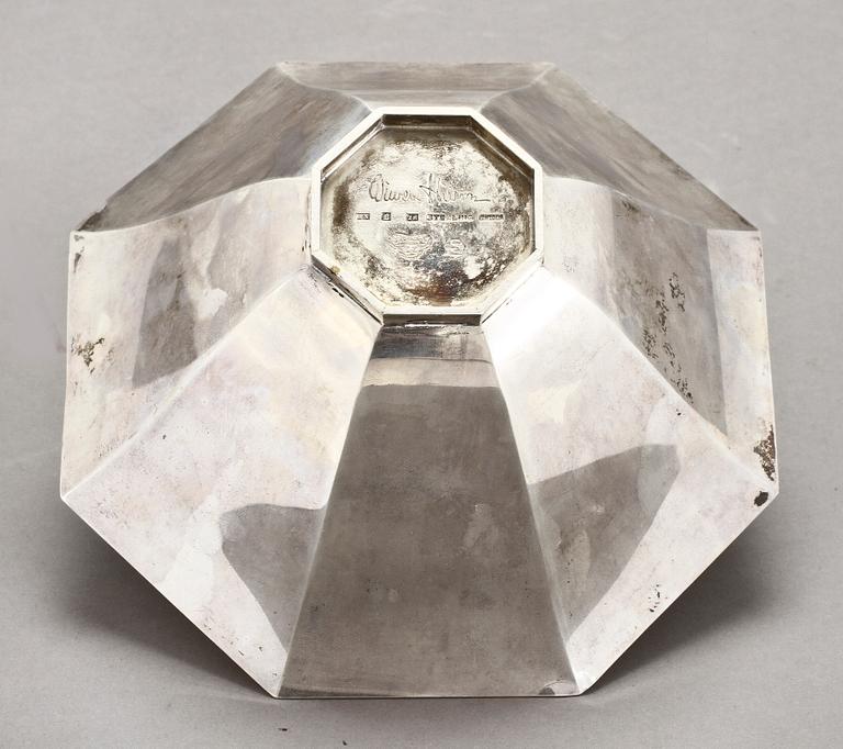 SKÅL, silver, Wiwen Nilsson, Lund, 1950. Vikt 170 gram.