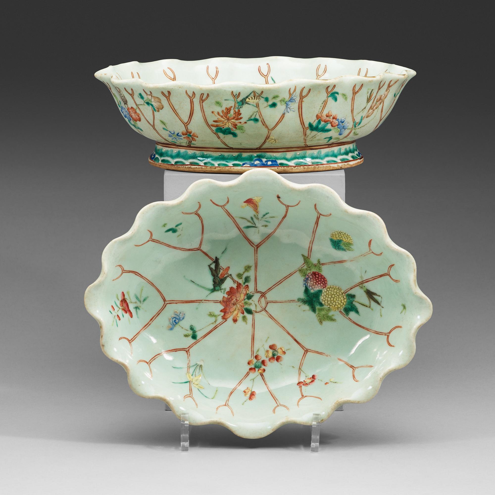 A PAIR OF BOWLS, Qing dynasty, 19th century.