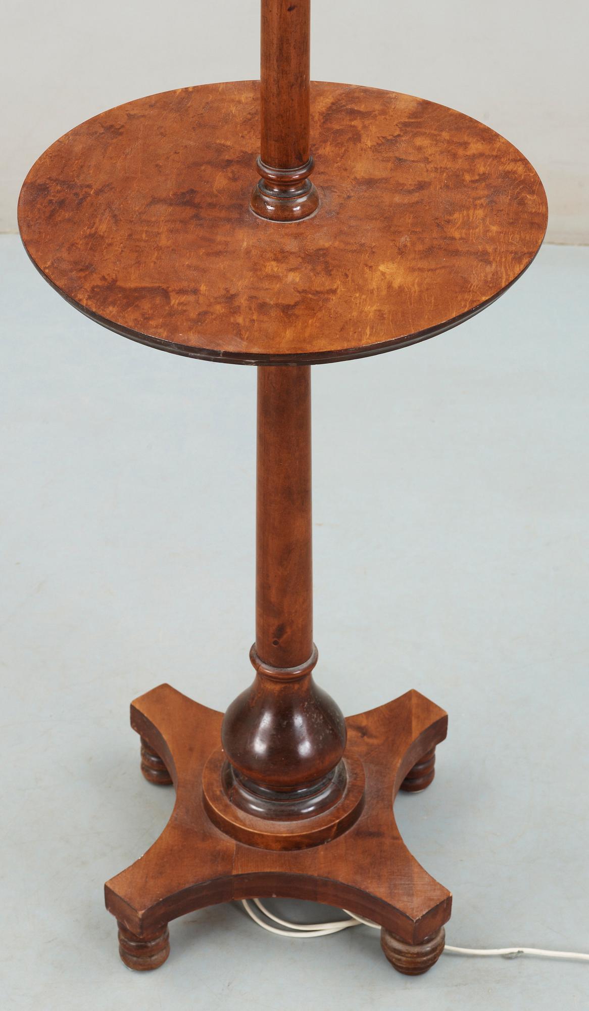 GOLVLAMPA, 1930/40-tal.