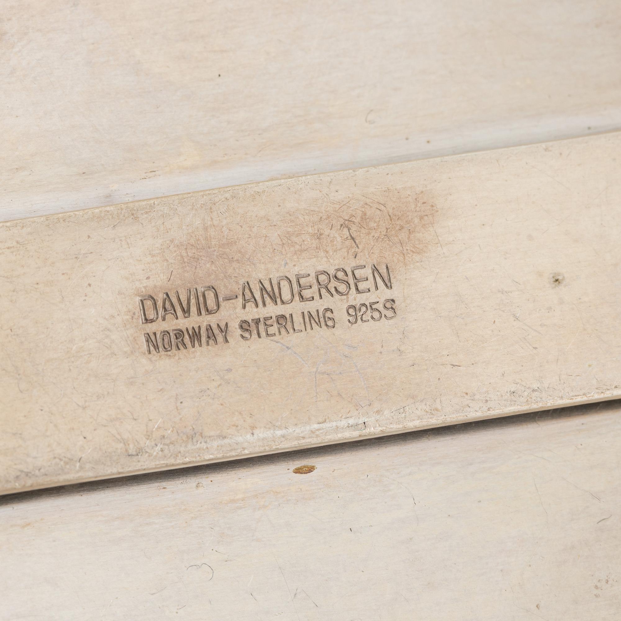 Bracelet and pendant, silver. Pendant by David Andersen, Norway.