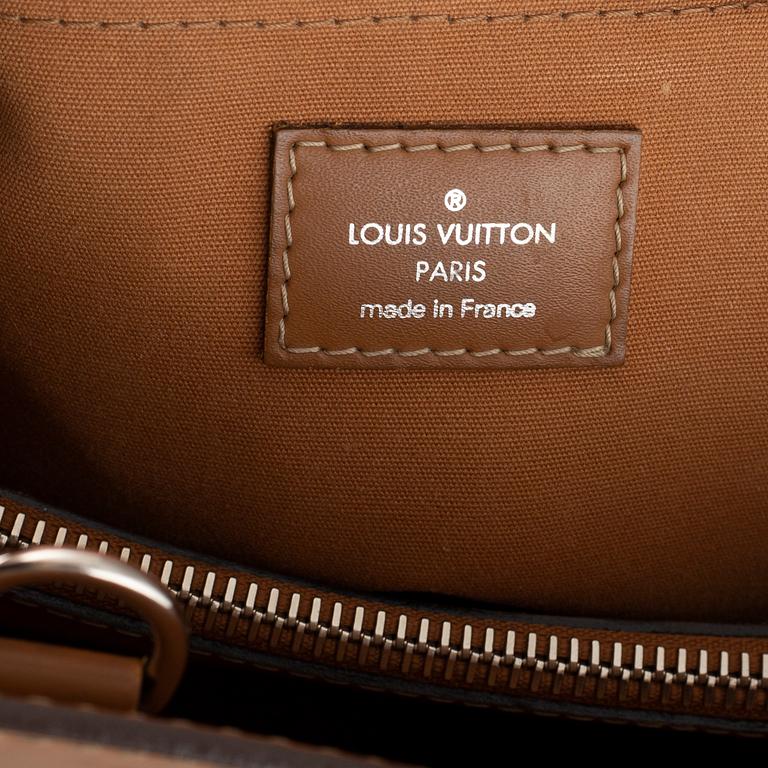 Louis Vuitton, a brown Epi handbag, 2006.
