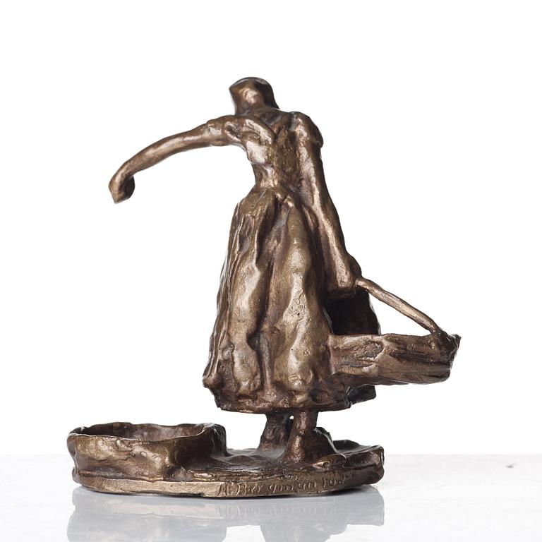 Carl Milles, Woman carrying water (for salt and pepper).