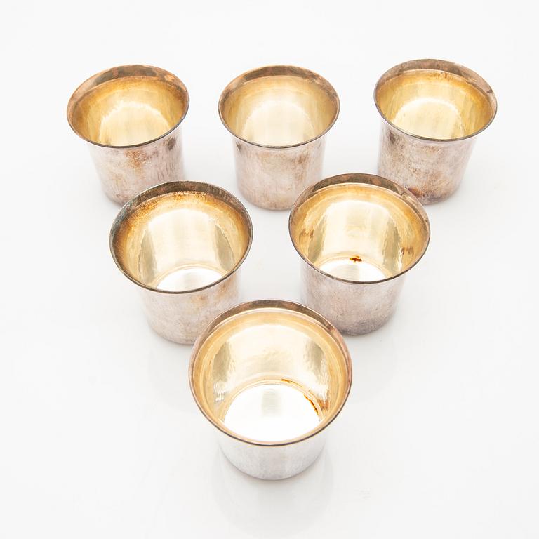 Cup and saucer set, 7 pieces, sterling silver, Einar Telander, Stockholm 1976-79.