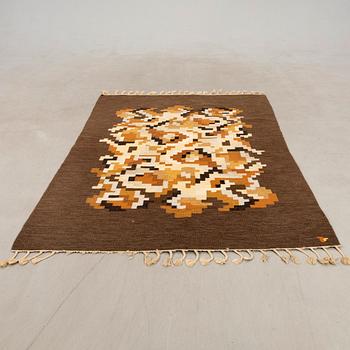 Erik Lundberg, rug, rölakan signed approx. 245x170 cm.