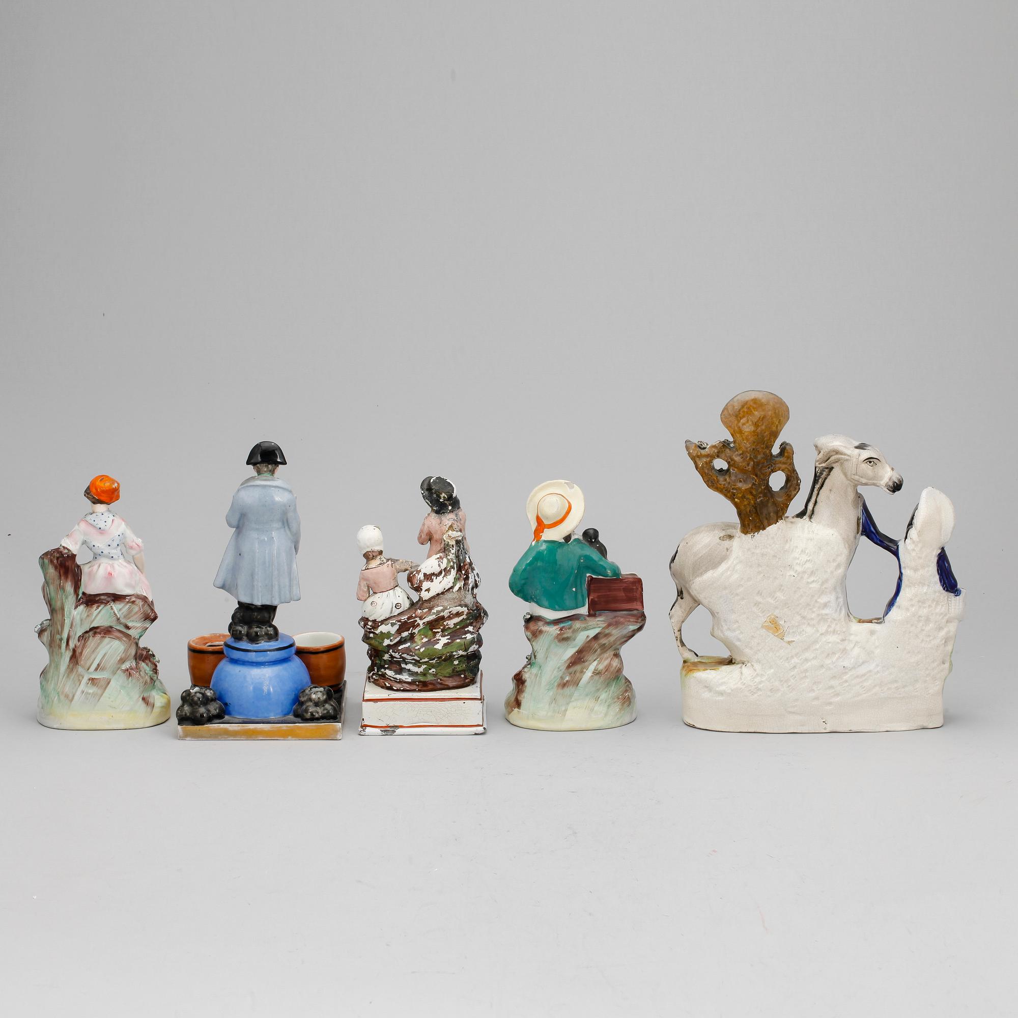 FIGURINER, 5st, flintgods och porslin, 18/1900-tal.