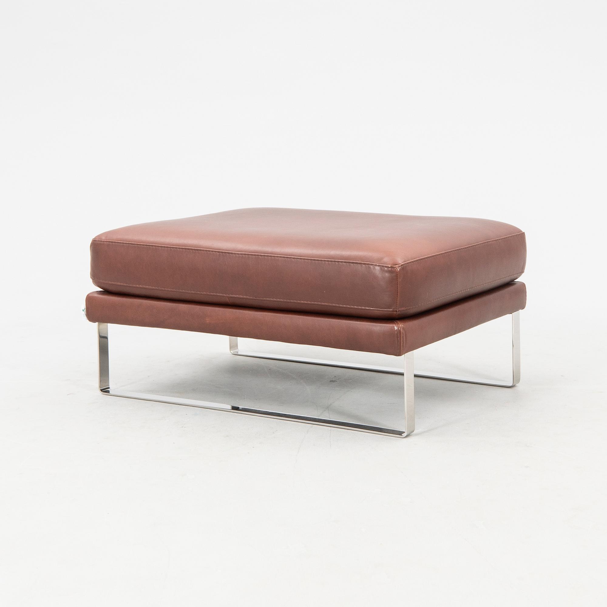 Ottoman "Romeo" by Calia Italia, contemporary.