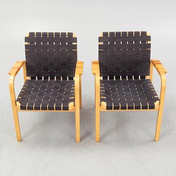Alvar Aalto, karmstolar, ett par modell 45, Artek 2000-tal.