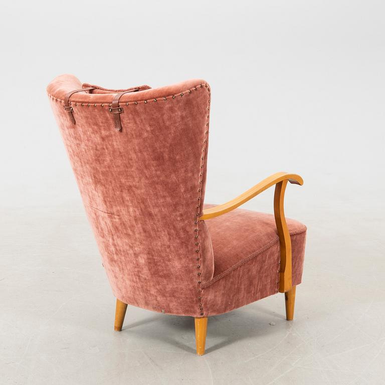 Armchair 1940s.