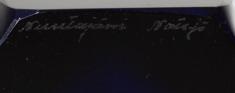 VASER, 2 st, och SKÅLAR, 2 st, glas, Jaakko Niemi, Notsjö 1900-talets senare hälft. En signerad.