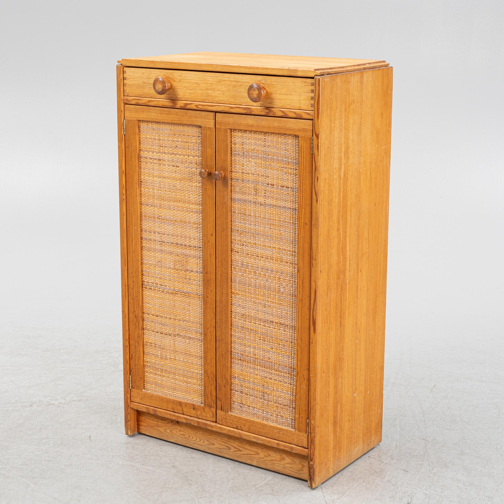 Yngve Ekström, skåp, Swedese, 1960/70-tal.