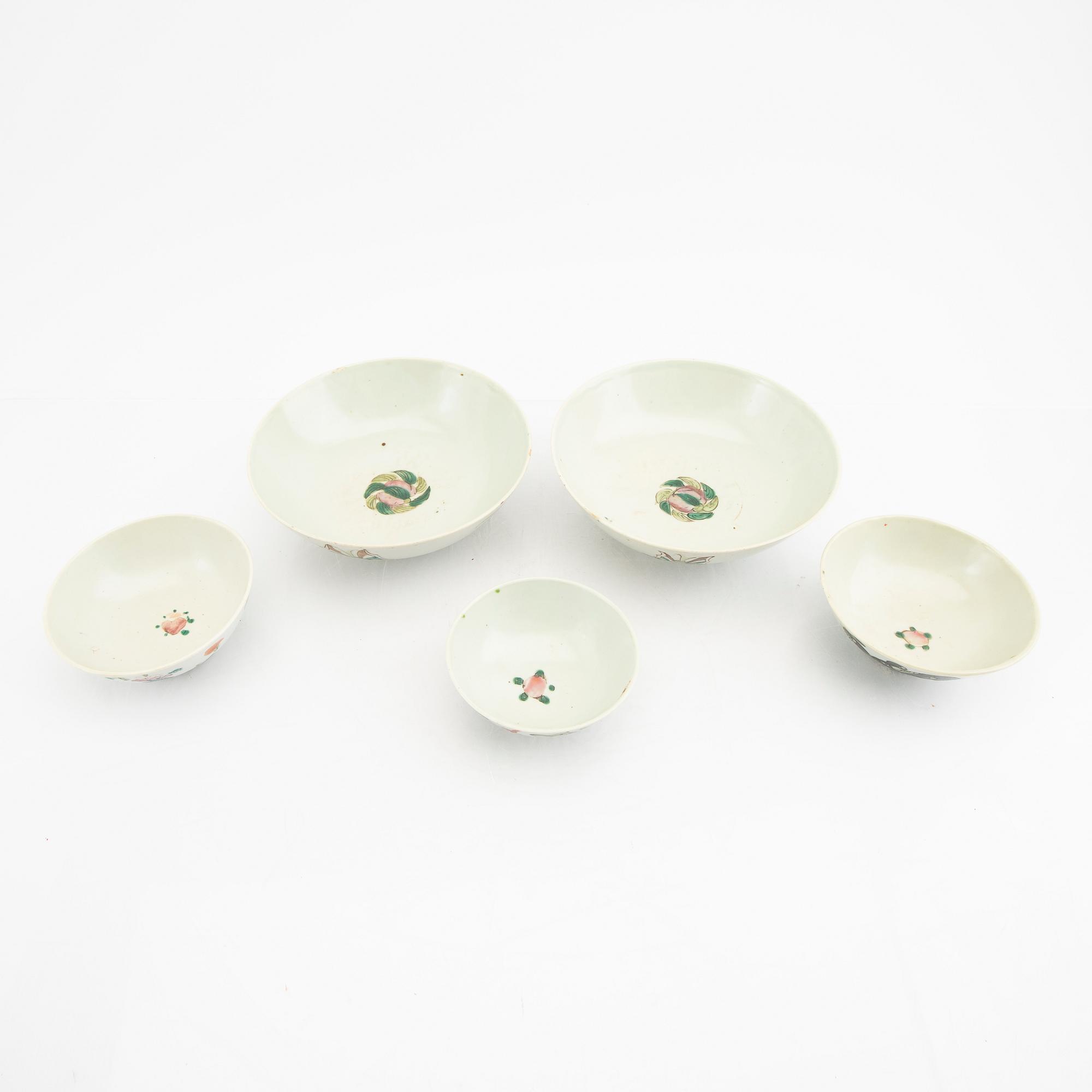 Skålar 11 st samt fat 5 st KIna sent 1800-tal porslin.