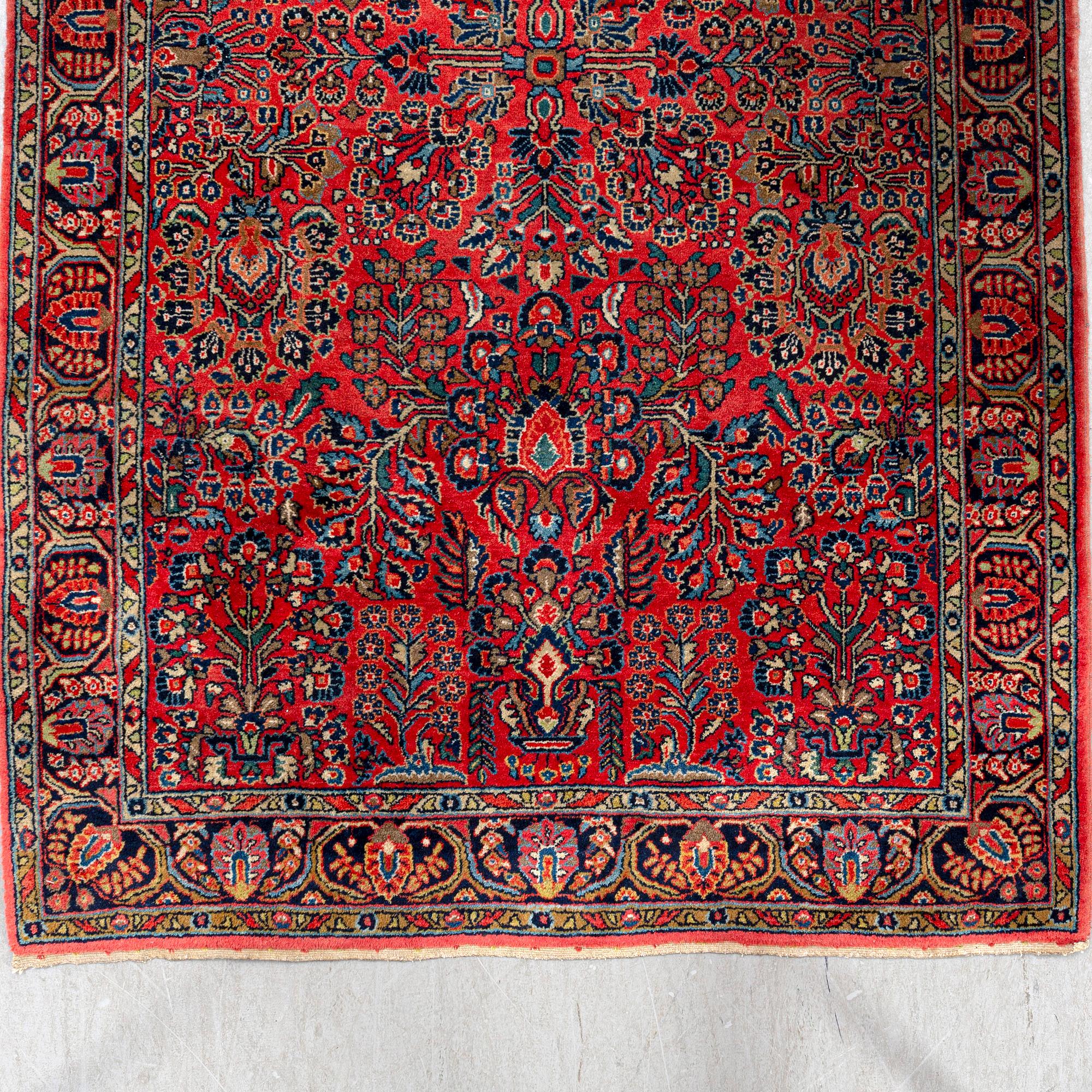 A semiantique kashan carpet ca 214x135 cm.