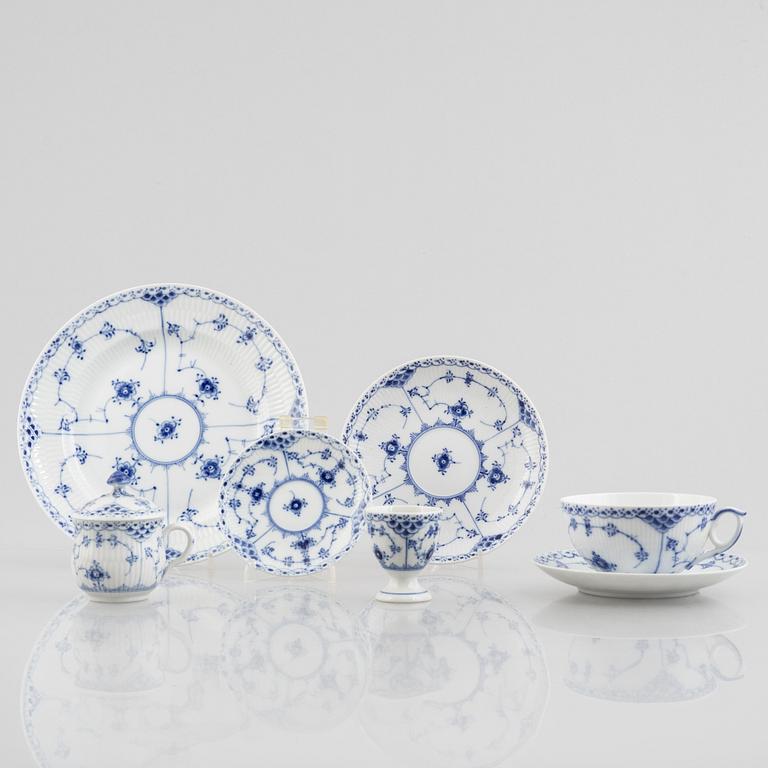 Royal Copenhagen, 24 pieces of half-lace "Musselmalet" , Denmark.