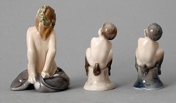 FIGURINER, 3 st, formgivna av Theodor Madson & Aage Erhardt, Royal Copenhagen, 1900-tal.