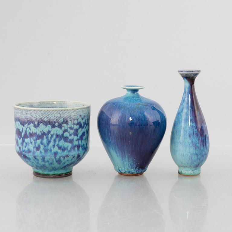 Berndt Friberg, a set of two stoneware vases and three bowls, Gustavsberg Studio 1965-74.