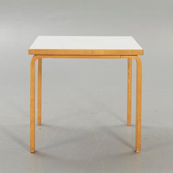 Alvar Aalto, Table "A83C".