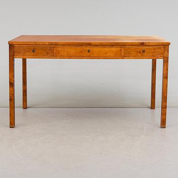 SKRIVBORD, 1900-talets första hälft.