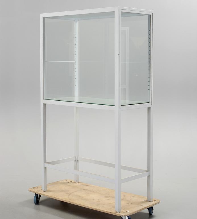 VITRINSKÅP, 1900/2000-tal.