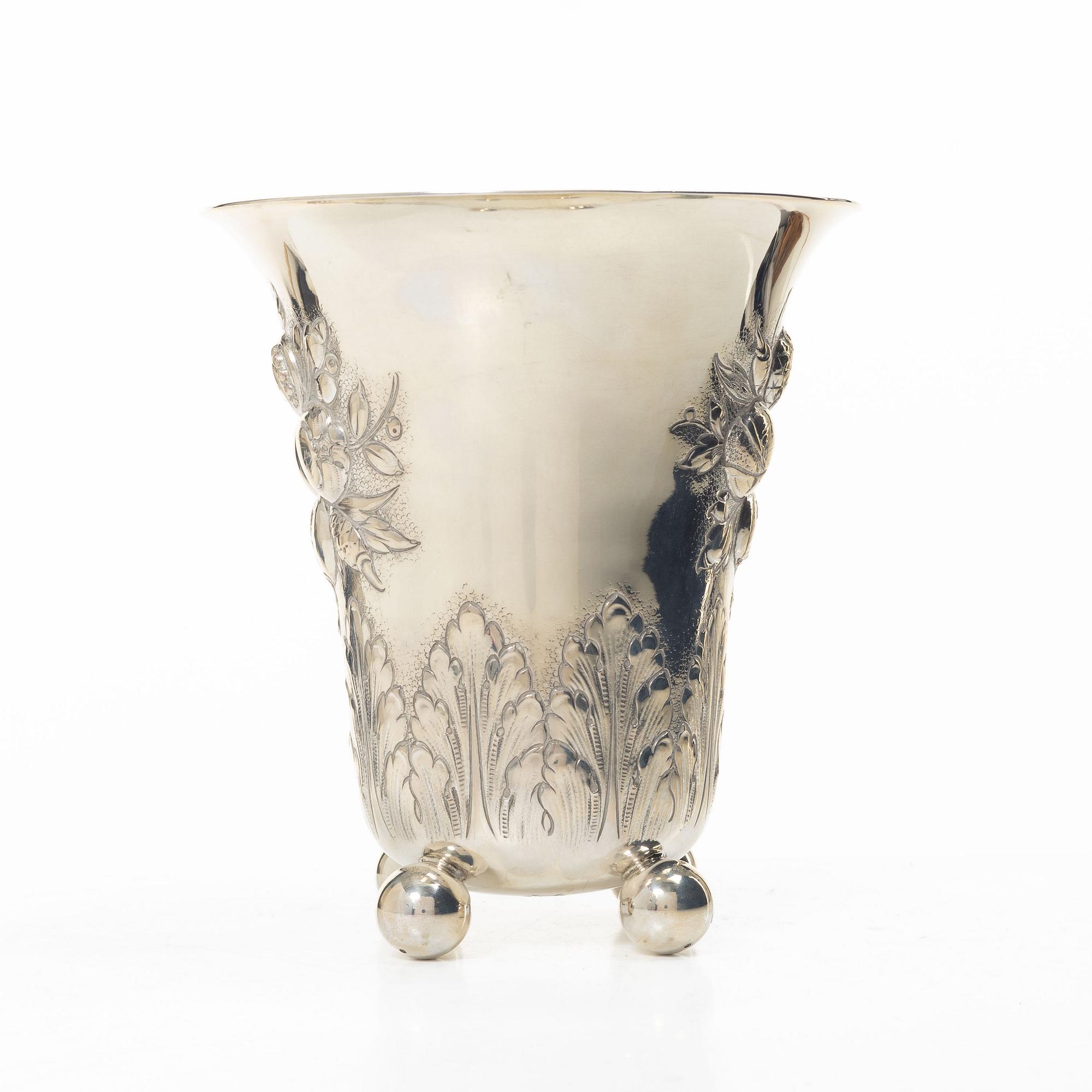 Ragnar Ericson, vase, silver, Baroque style, Malmö, 1942.