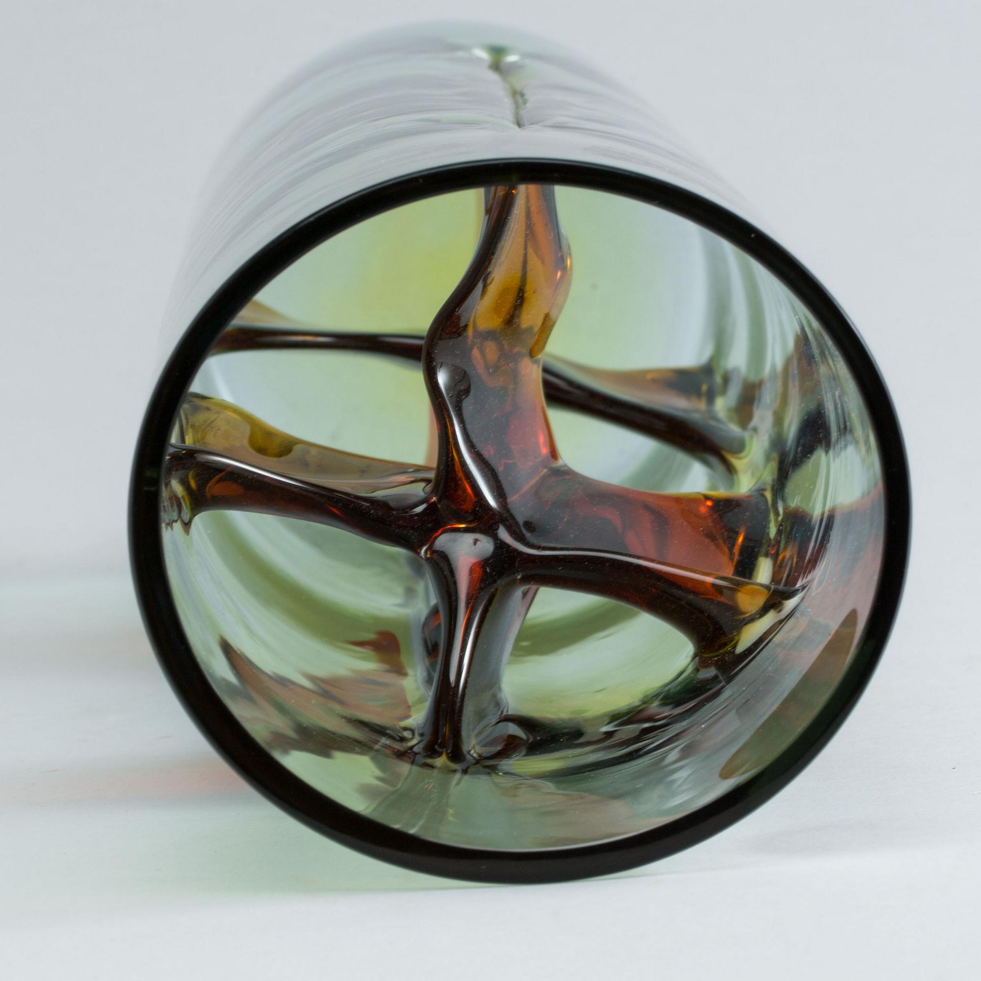 A TONI ZUCCHERIE SCORZE VEART GLASS VASE, around 1970.