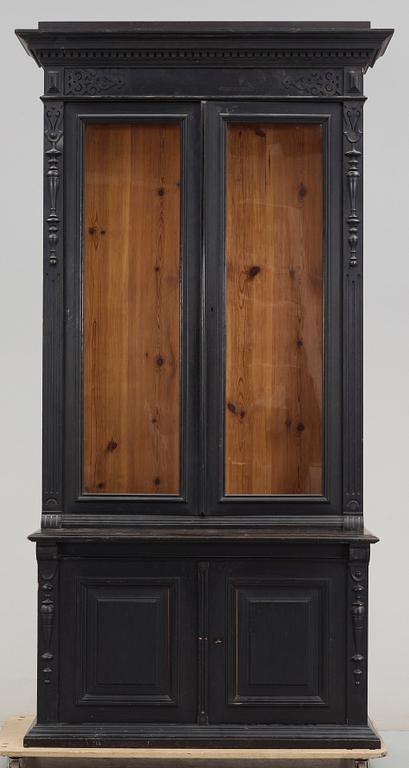 BOKSKÅP, nyrenässans, 1800-talets slut.
