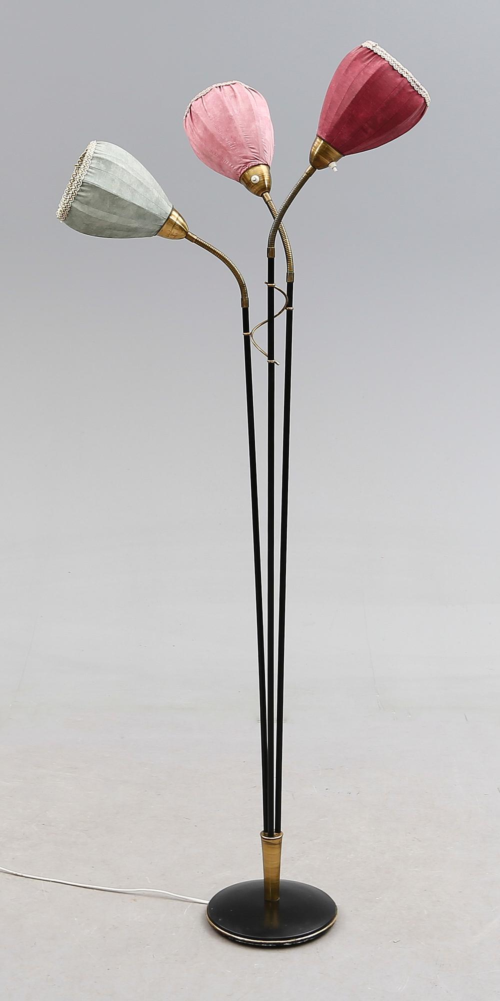 GOLVLAMPA, 1900-talets mitt.