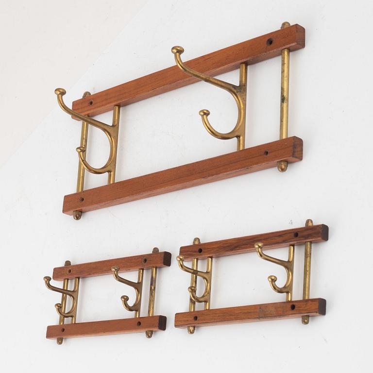 Klädhängare, 3 st, "Dekorativ", AB Skogslunds Metallgjuteri, Anderstorp, 1900-talets mitt.