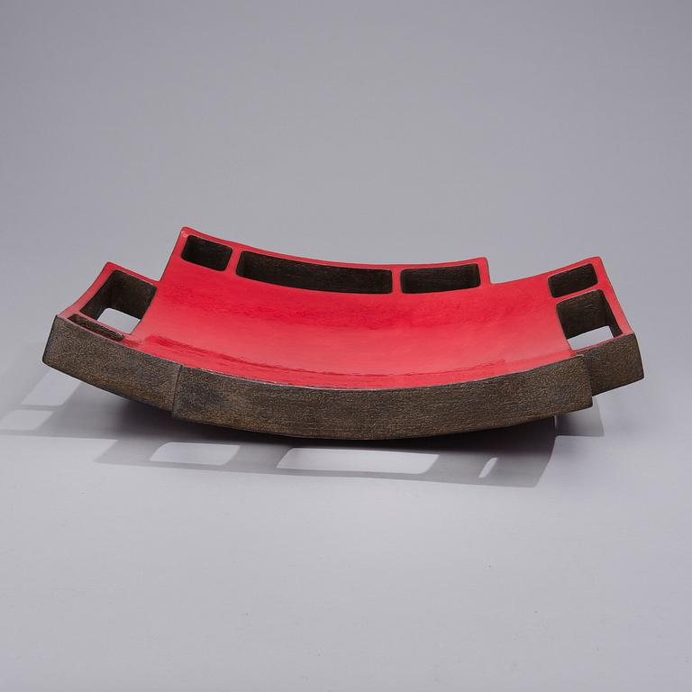 SATU SYRJÄNEN, A CERAMIC SCULPTURE, "Red Field", signed Satu Syrjänen 2008.