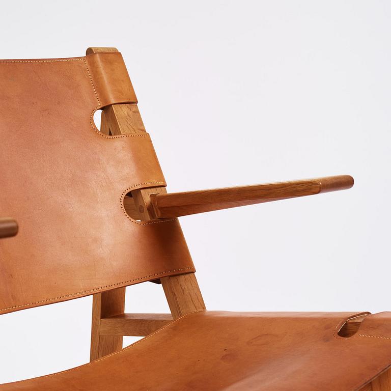 Børge Mogensen, an oak and natural brown leather easy chair model "2225", Fredericia Stolefabrik, Denmark, 1960s.