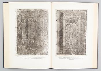 BÖCKER: Stockholms Bokbindare 1460-1880 samt Urmakare i Sverige, 2 volymer.