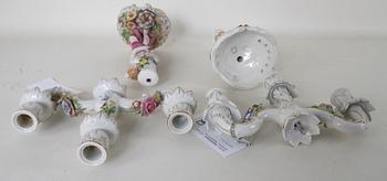 KANDELABRAR, ett par, porslin, Schierholtz.