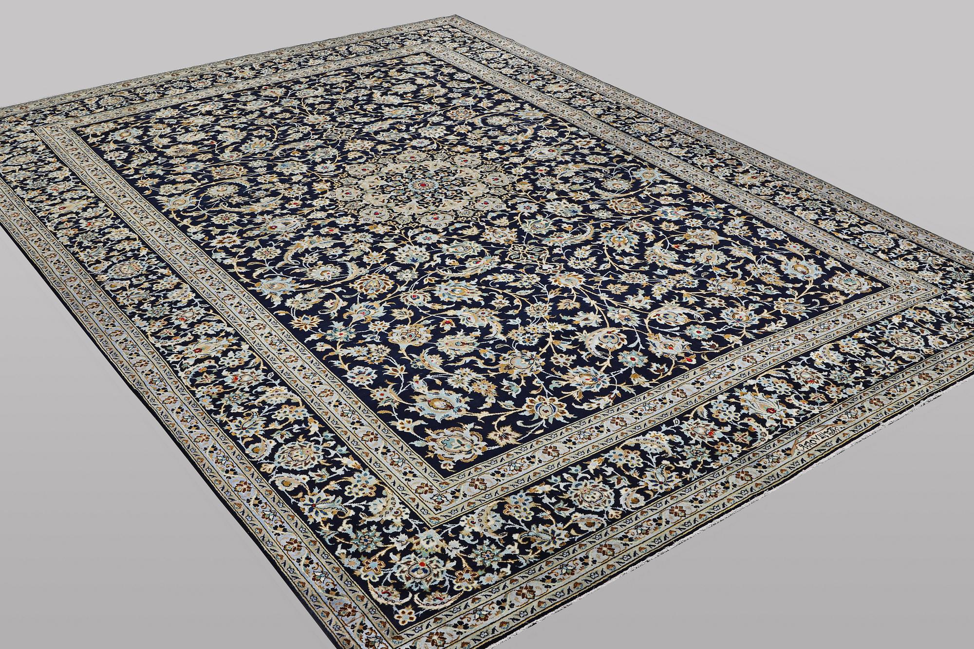 A carpet, Kashan, ca 413 x 312 cm.
